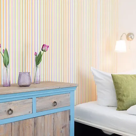 Nienhagen * Nienhagen (Gromitz)